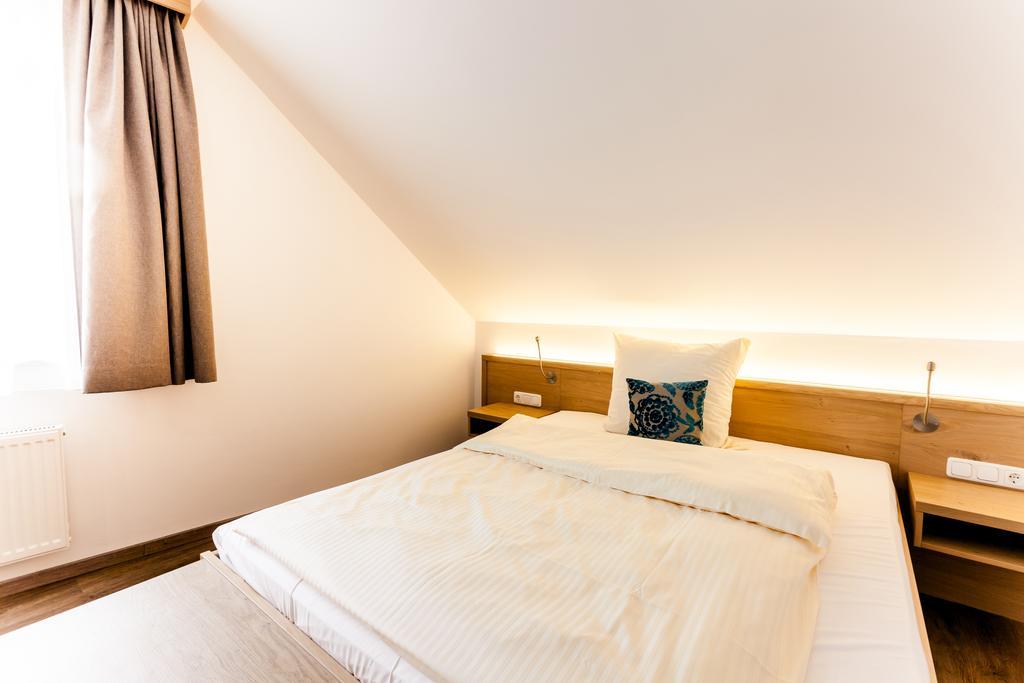 Meyers Hotel Isenbuettel Phòng bức ảnh