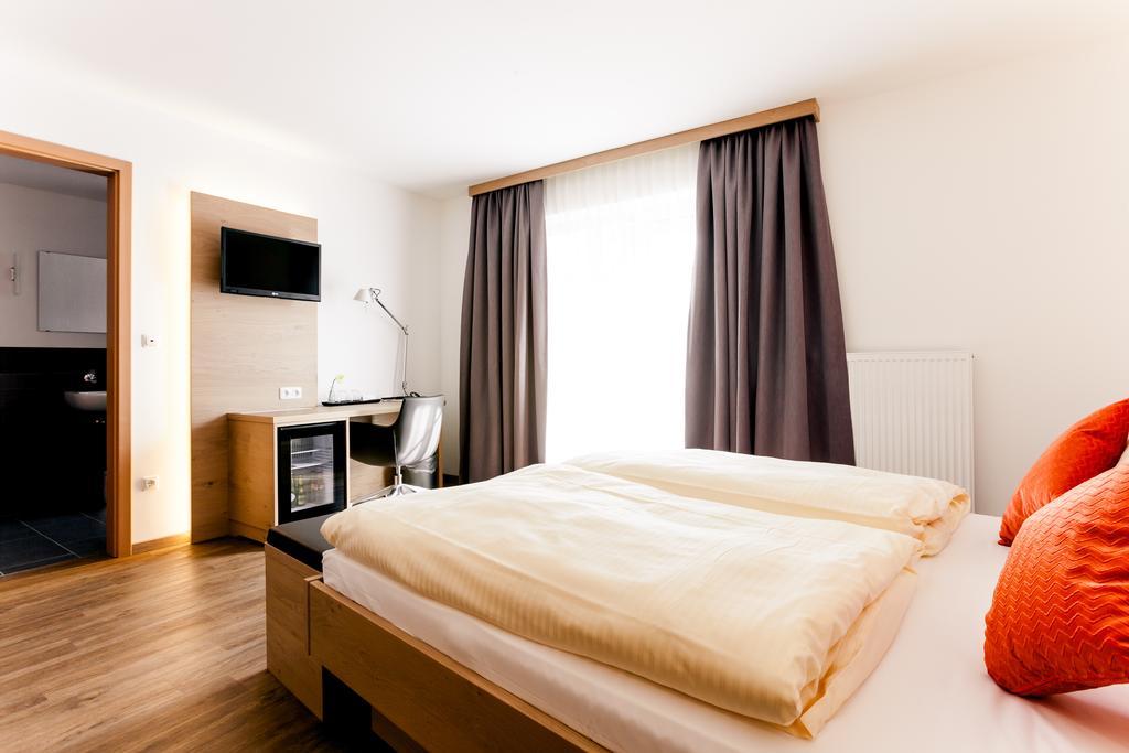 Meyers Hotel Isenbuettel Phòng bức ảnh