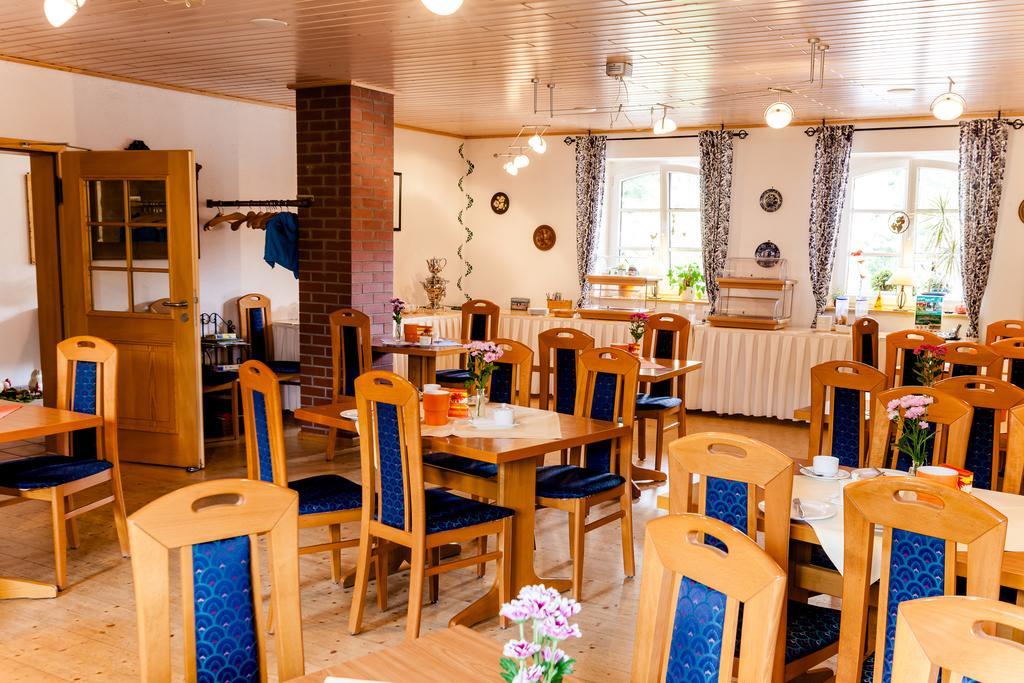 Meyers Hotel Isenbuettel Ngoại thất bức ảnh